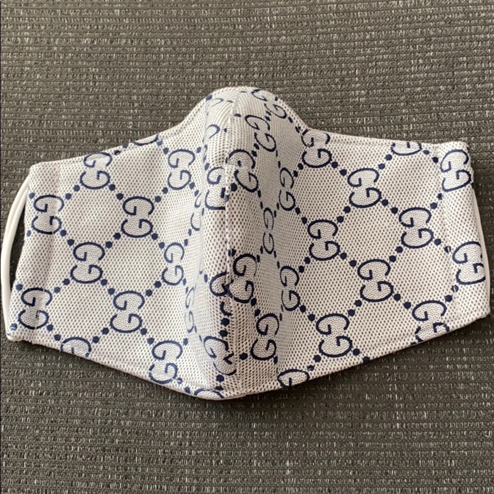 NWOT Face Mask Cover